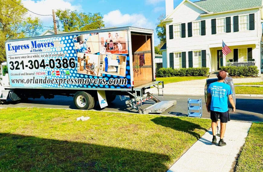 Orlando express movers loading truck