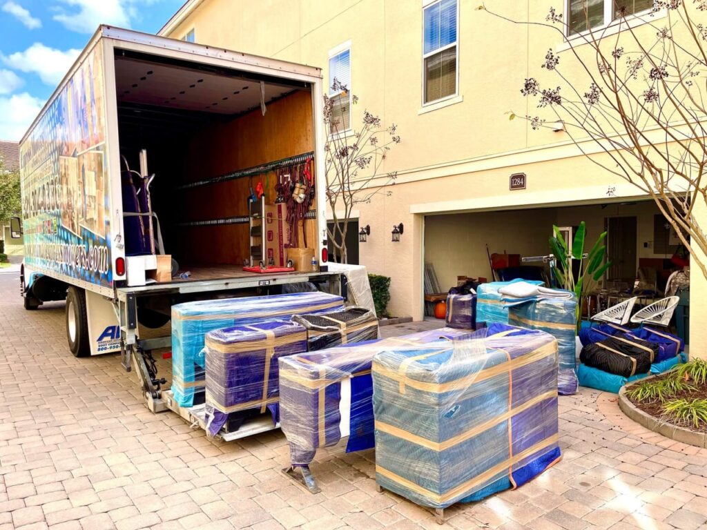 orlando movers truck loading